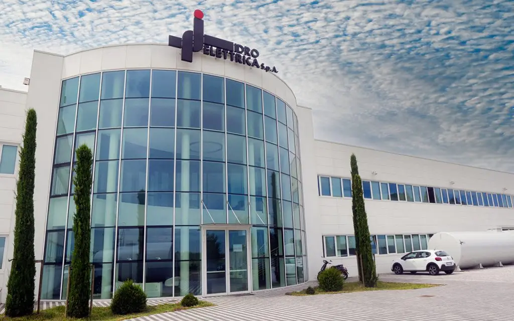 Azienda 6 40x50 001c - Idroelettrica Spa